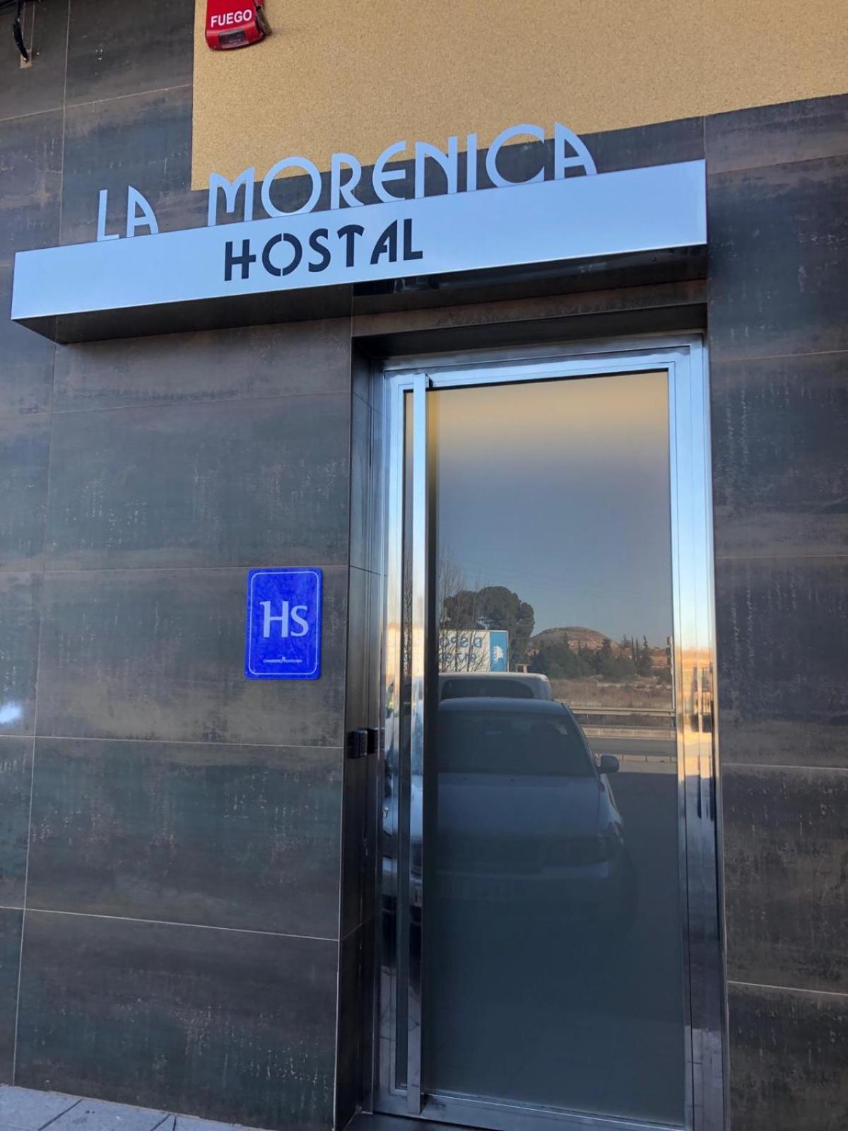Hostal La Morenica Вильена Экстерьер фото